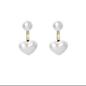 Elegant Gold Tone Heart Earrings